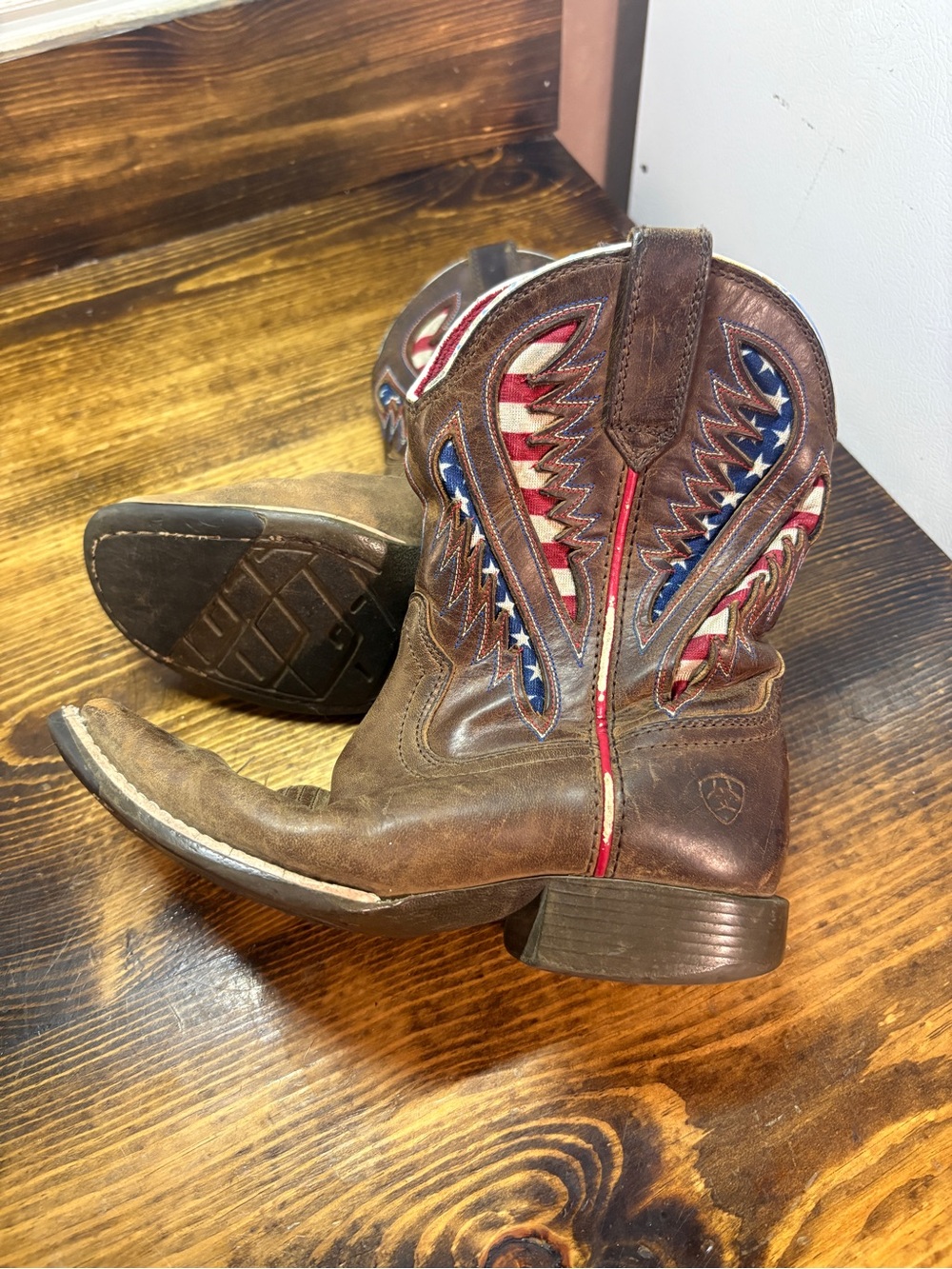 Ariat brown American flag boots kids size 3